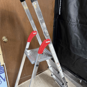Halo. L60 step ladder